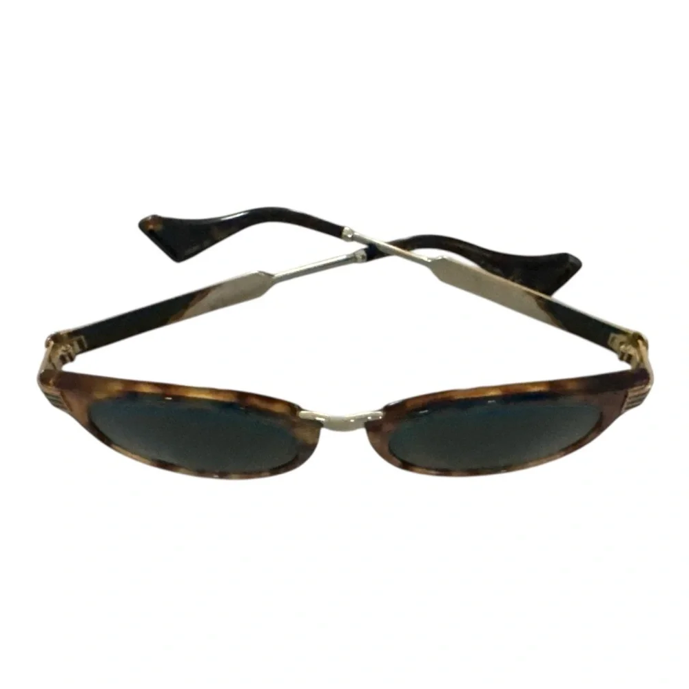 Gucci GG0586SA Black & Gold Sunglasses‎ Authentic Pre-Owned with Case & Pouch